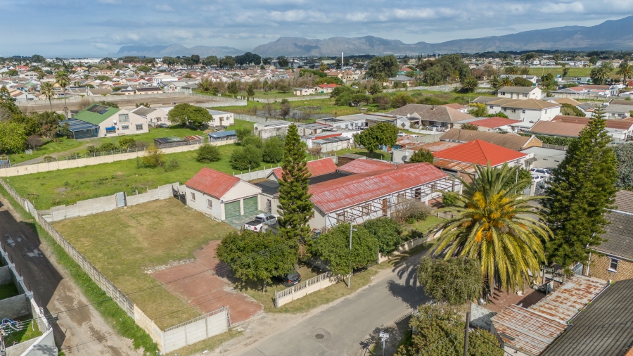 7 Bedroom Property for Sale in Wetton Western Cape